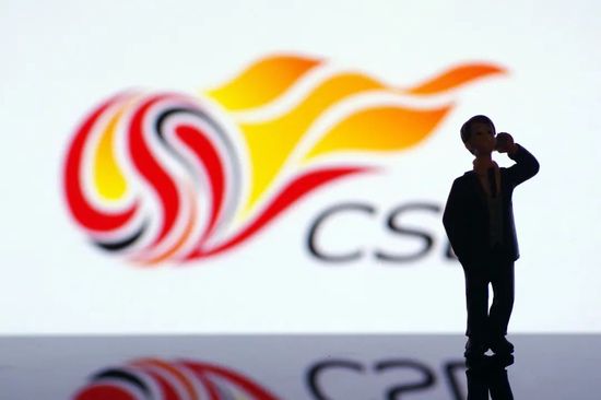 女生把自己尿口扒开给男生捅