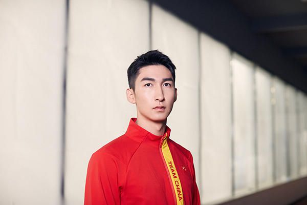 穿着考究的人